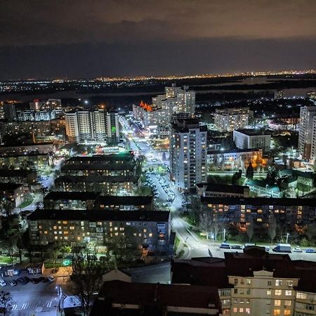 Видовая Квартира Yaroslavichi-2 Wyschhorod Exterior foto